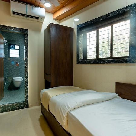 Hotel Empire - Near Mumbai International Airport Екстериор снимка