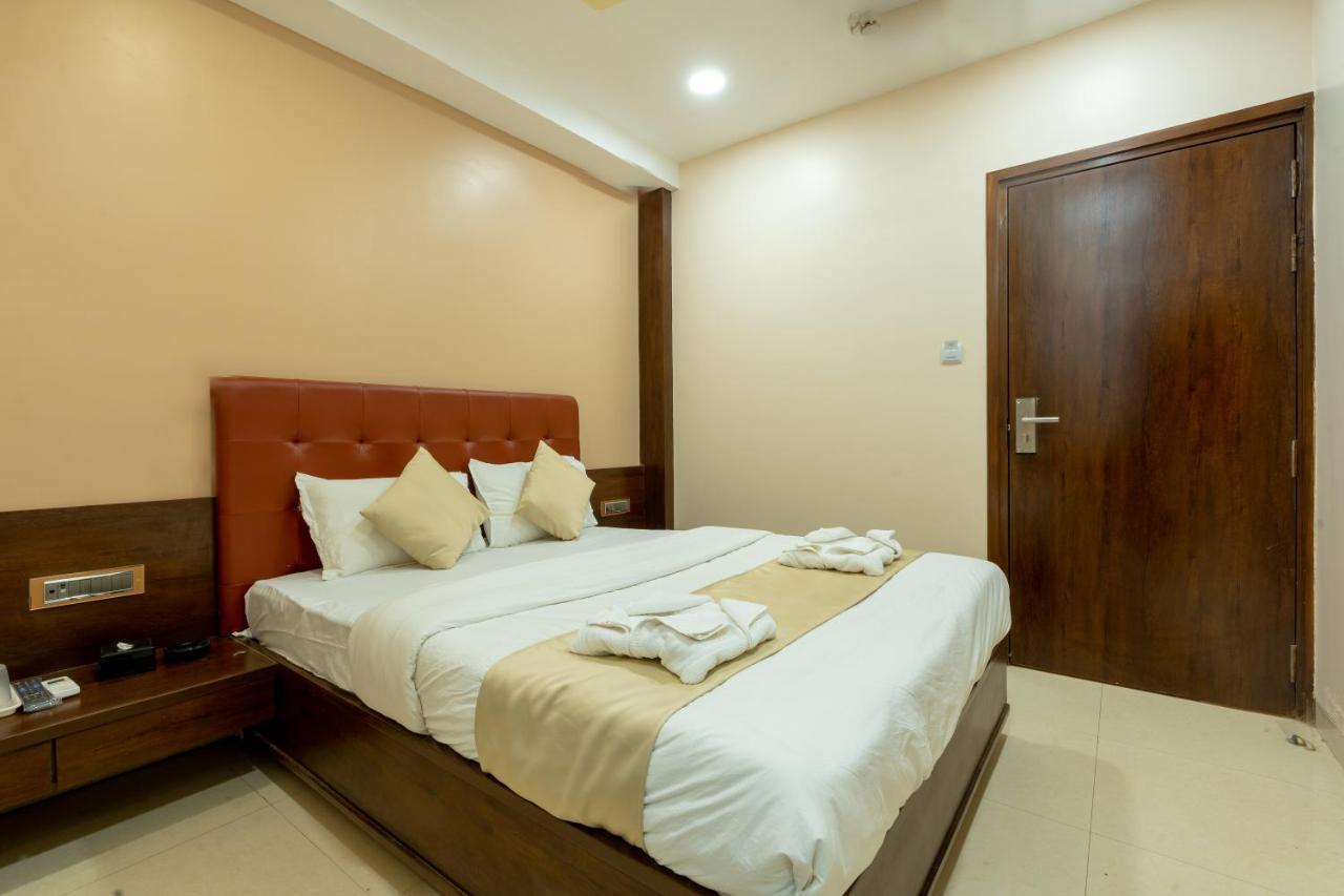 Hotel Empire - Near Mumbai International Airport Екстериор снимка